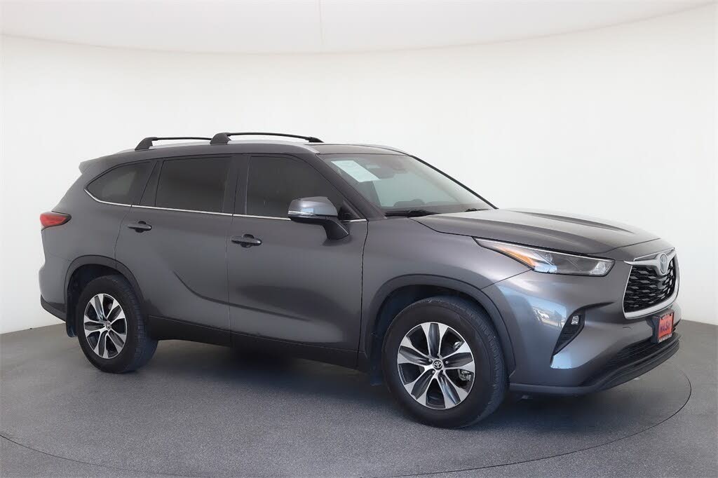 2023 Toyota Highlander Hybrid XLE FWD