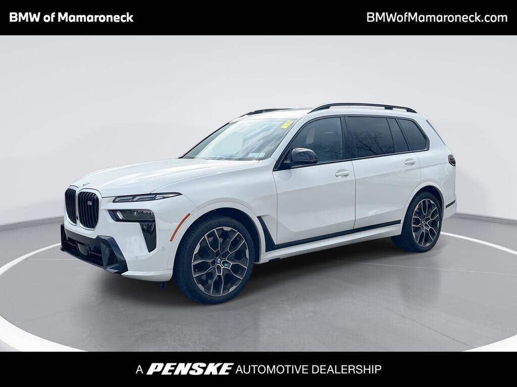 2025 BMW X7 M60i AWD