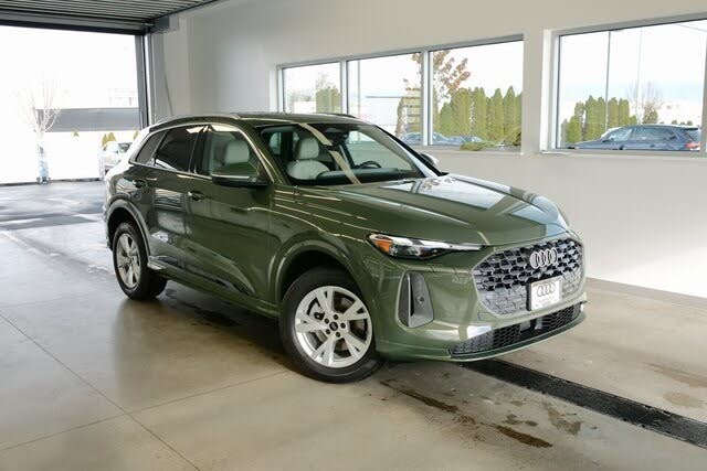 2025 Audi Q5 quattro Premium 40 TFSI