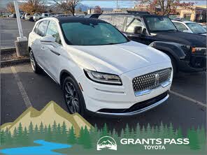 Lincoln Nautilus Reserve AWD