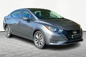 Nissan Versa SV FWD