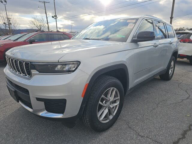 2022 Jeep Grand Cherokee L Laredo 4WD