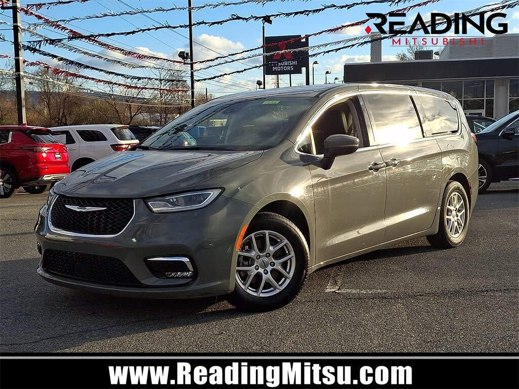 2023 Chrysler Pacifica Touring L FWD