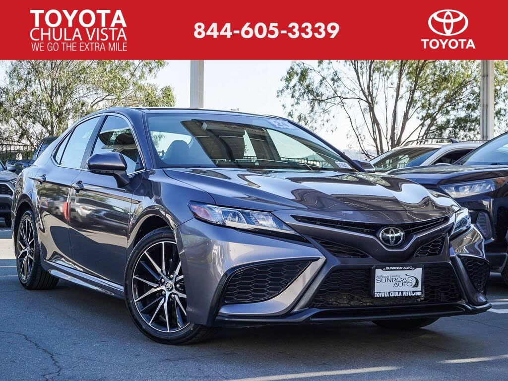 2024 Toyota Camry SE FWD