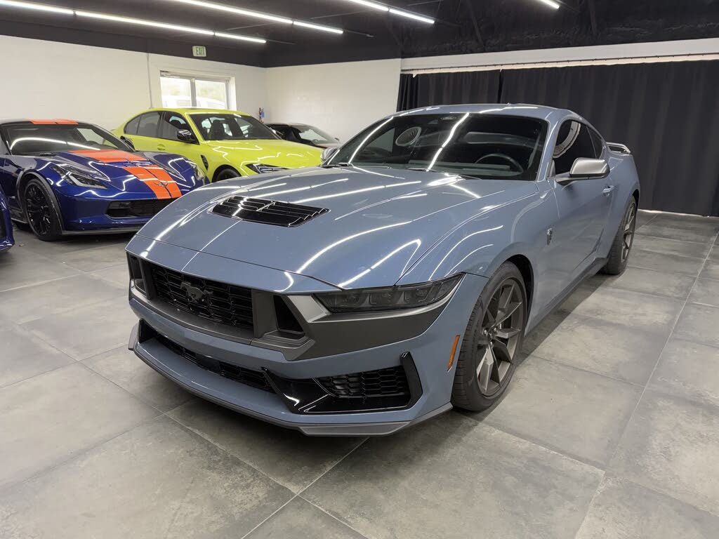 2025 Ford Mustang Dark Horse Fastback RWD