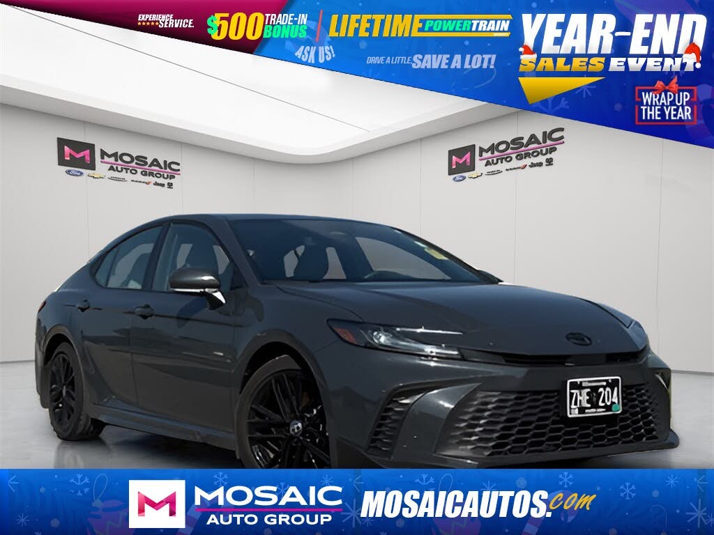 2025 Toyota Camry SE FWD