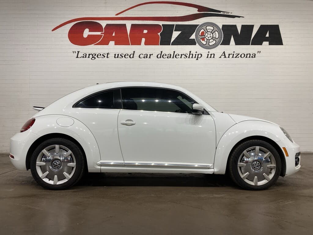 2019 Volkswagen Beetle 2.0T SE Hatchback FWD