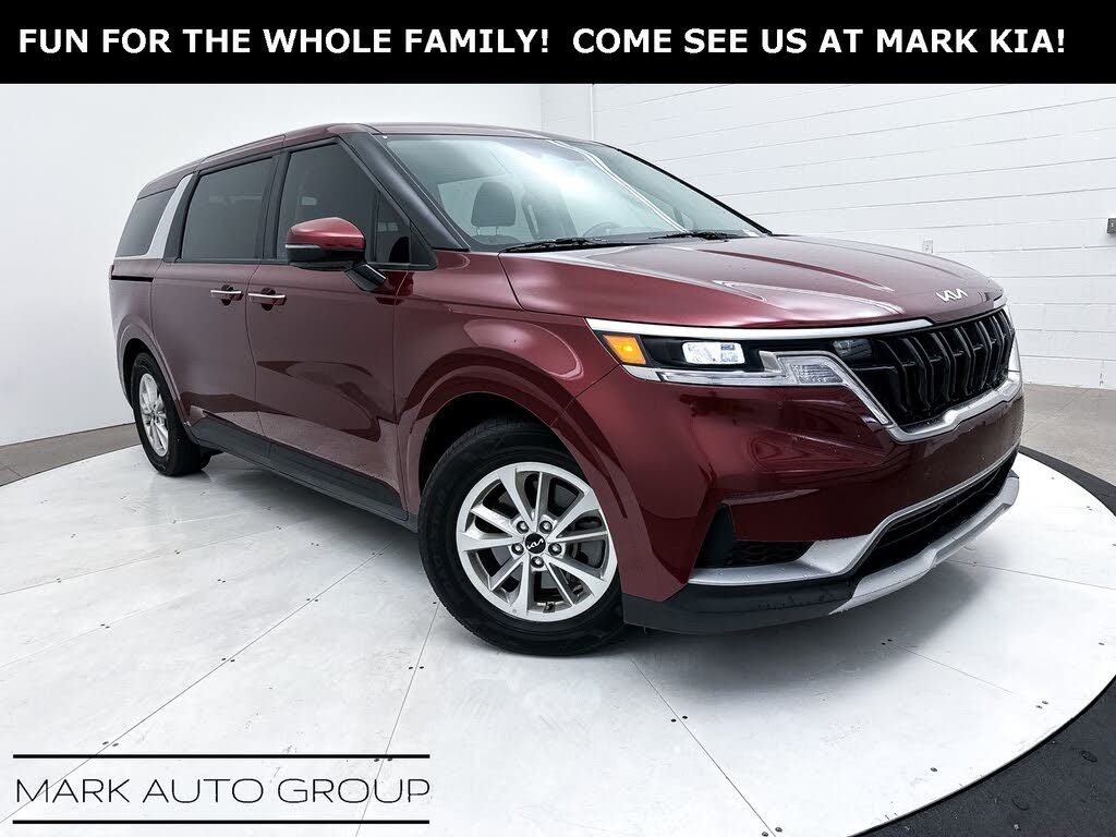 2024 Kia Carnival LX FWD