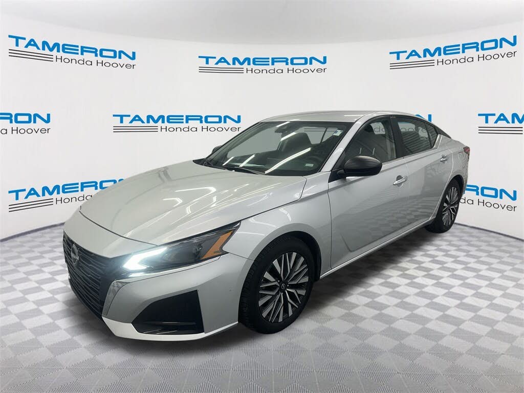 2024 Nissan Altima 2.5 SV FWD