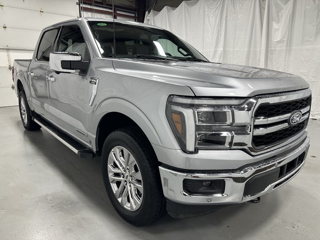 2025 Ford F-150 Lariat SuperCrew 4WD