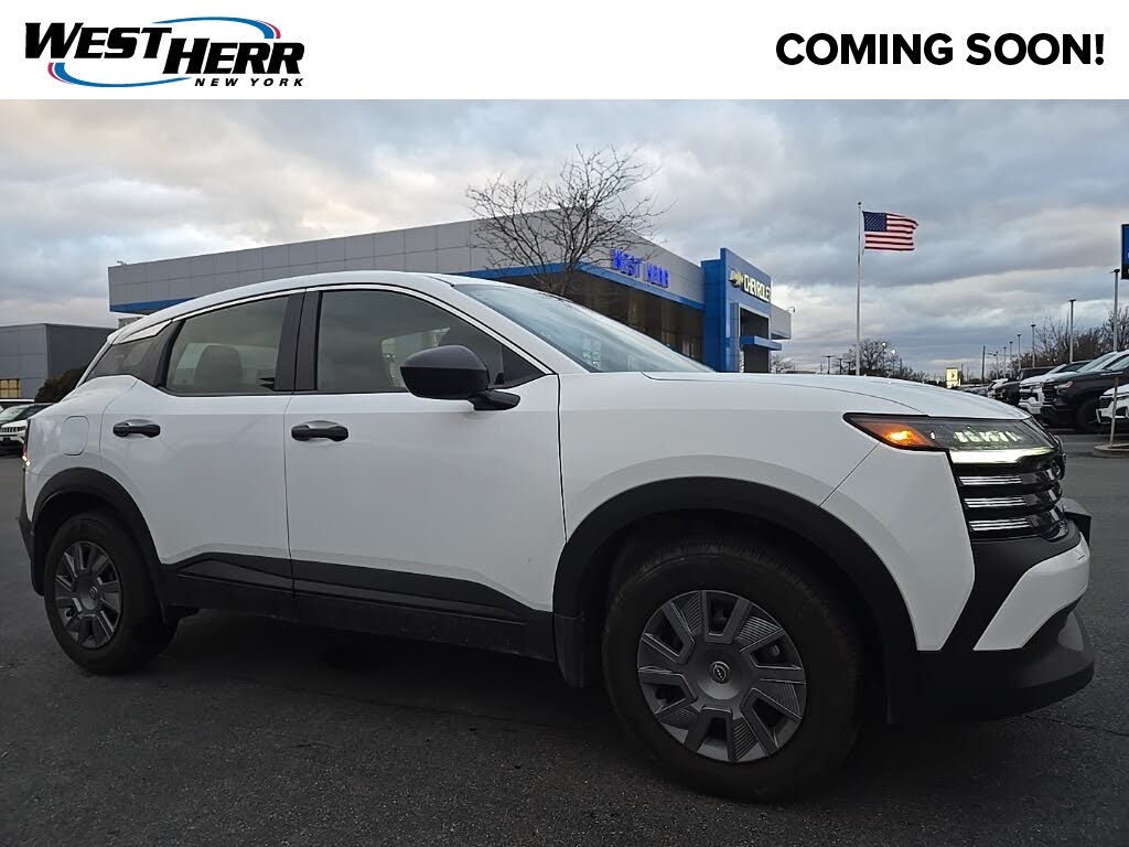 2025 Nissan Kicks S AWD