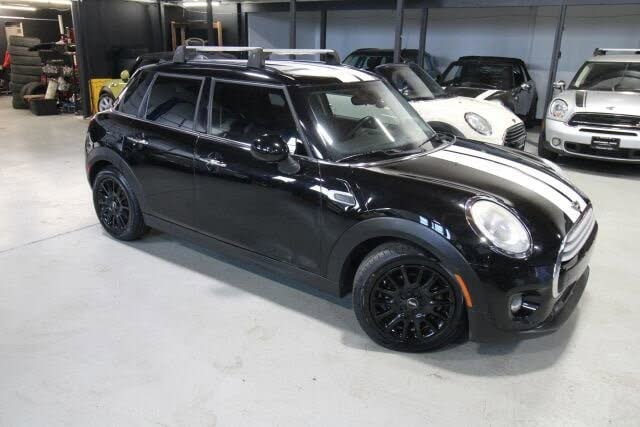 2015 MINI Cooper 4-Door Hatchback FWD