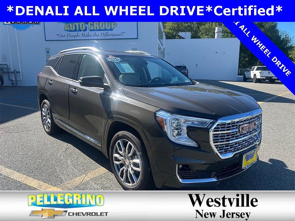 2023 GMC Terrain Denali AWD