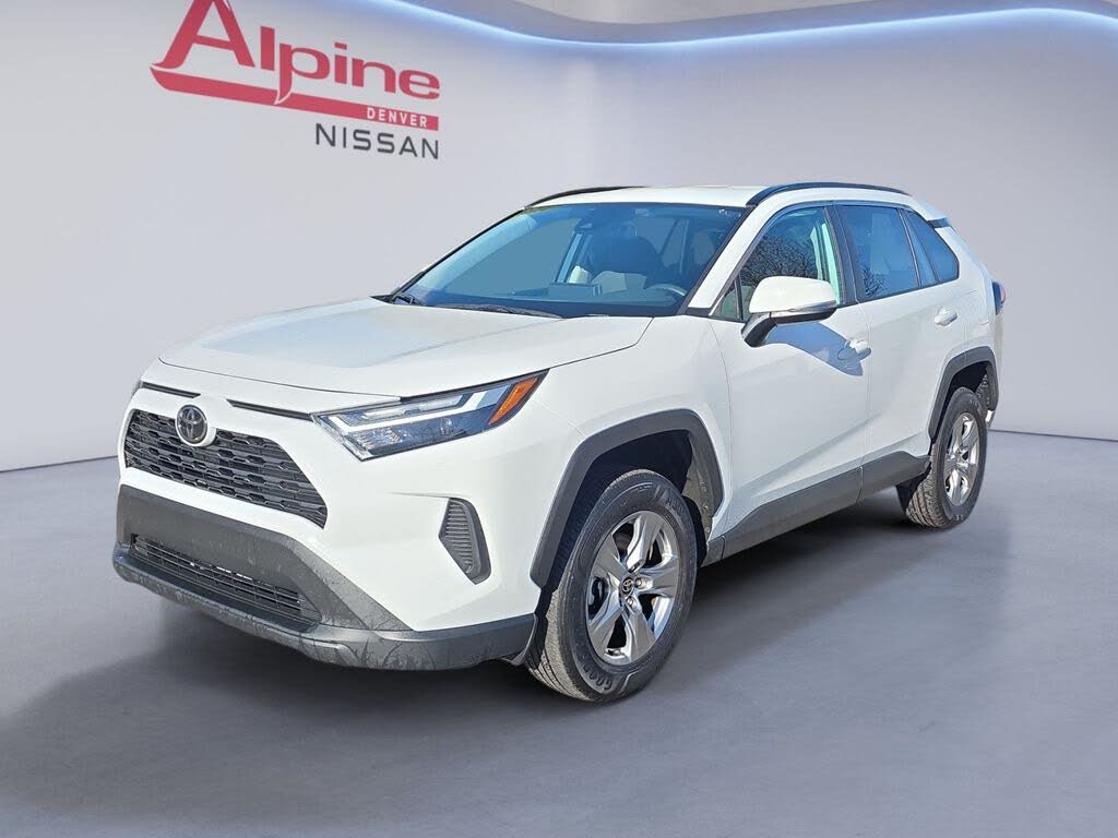 2024 Toyota RAV4 XLE FWD