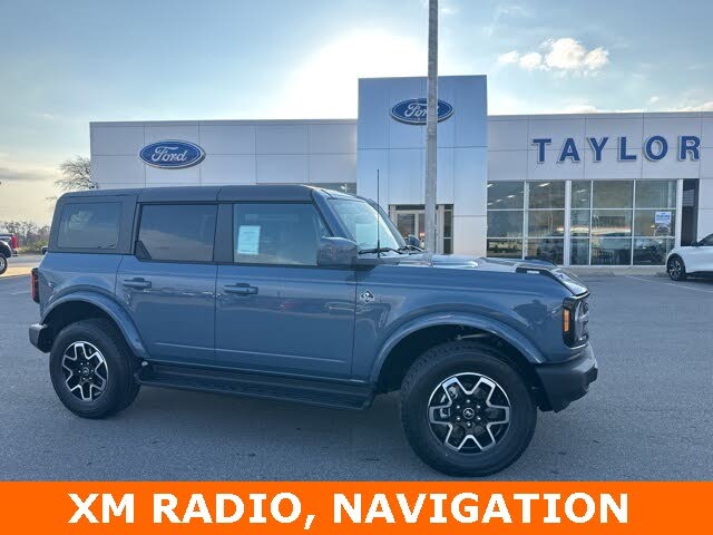 2025 Ford Bronco Outer Banks 4-Door 4WD