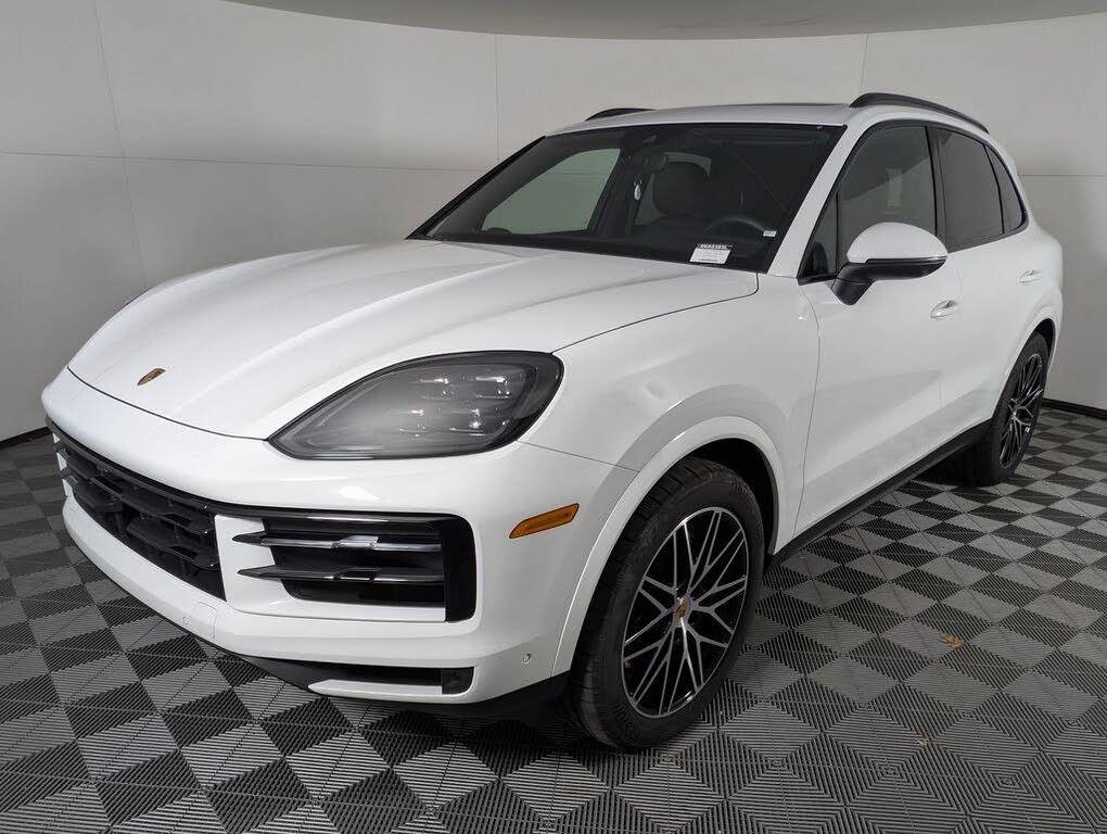 2025 Porsche Cayenne AWD