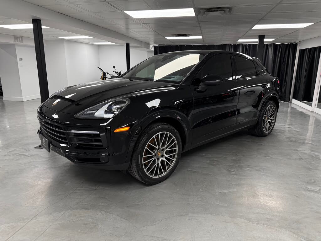 2023 Porsche Cayenne Coupe Platinum Edition AWD