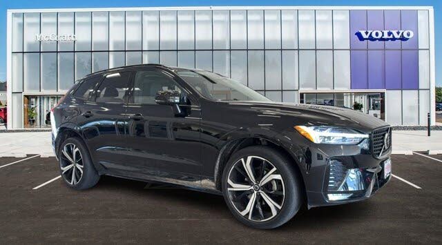 2023 Volvo XC60 B5 Ultimate Dark Theme AWD