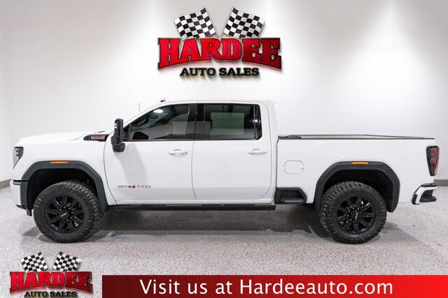 2024 GMC Sierra 2500HD AT4 Crew Cab 4WD