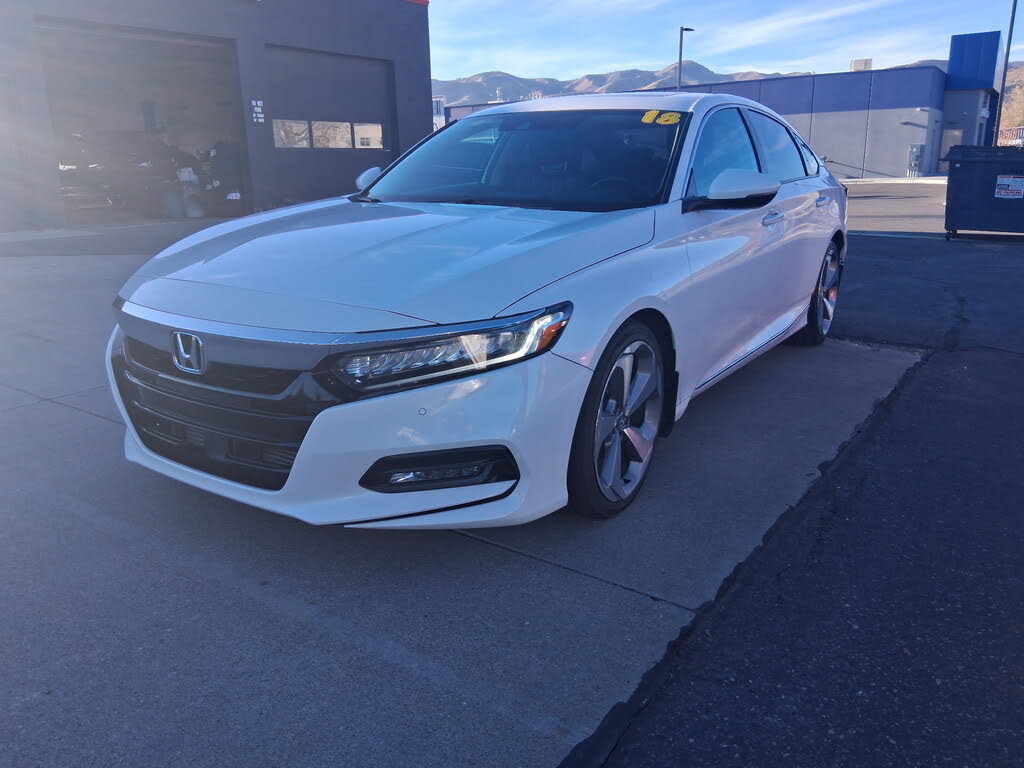 2018 Honda Accord 2.0T Touring FWD