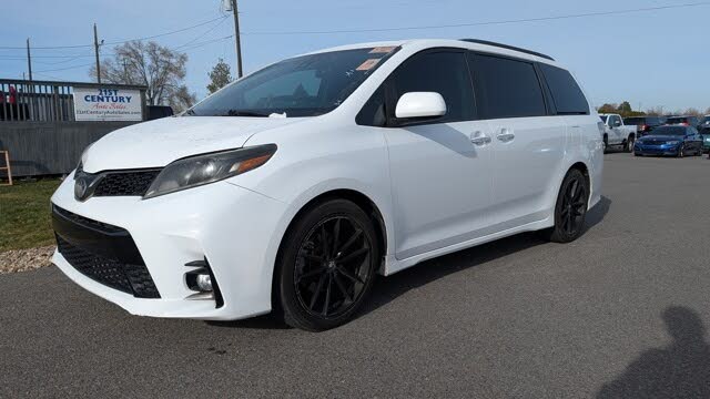 2018 Toyota Sienna SE 8-Passenger FWD