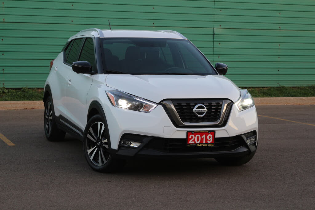 2019 Nissan Kicks SR FWD