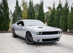 Dodge Challenger SXT AWD