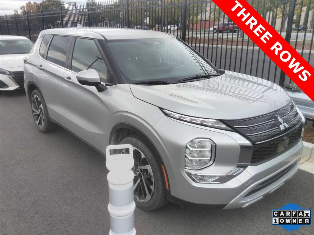 2024 Mitsubishi Outlander SE FWD