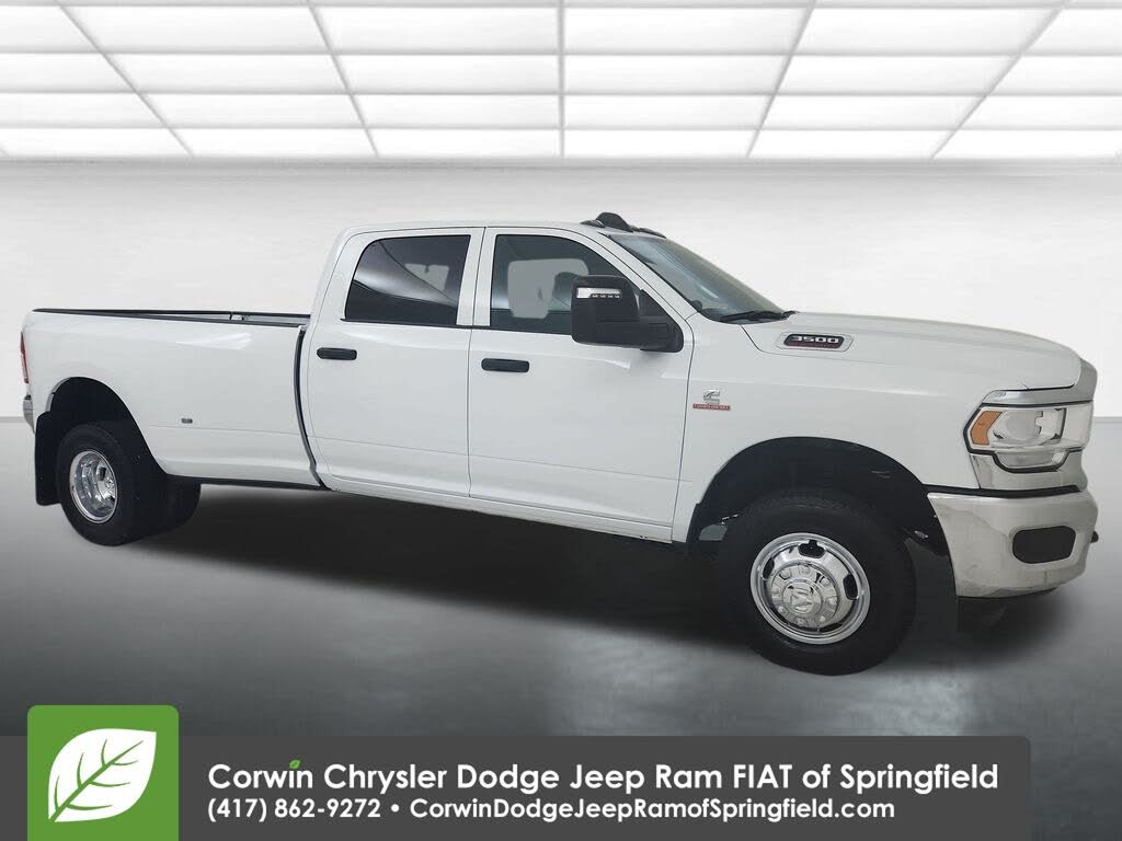 2024 RAM 3500 Tradesman Crew Cab LB DRW 4WD