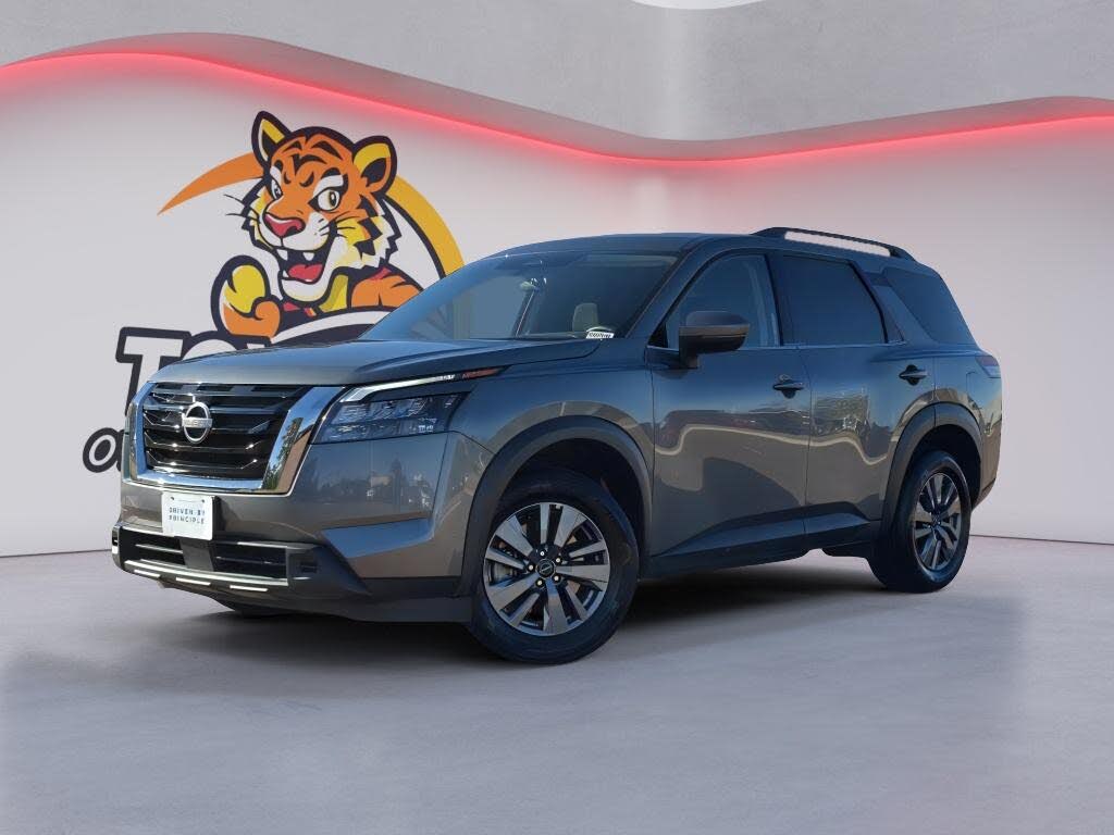 2025 Nissan Pathfinder SV 4WD