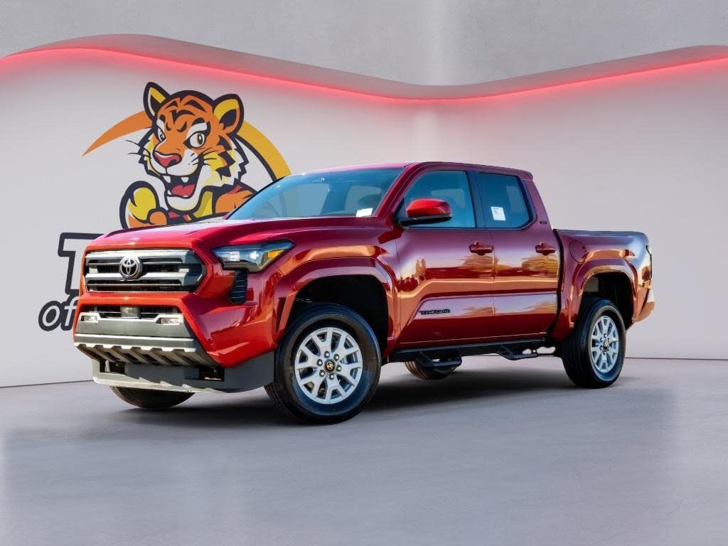 2025 Toyota Tacoma SR5 Double Cab 4WD