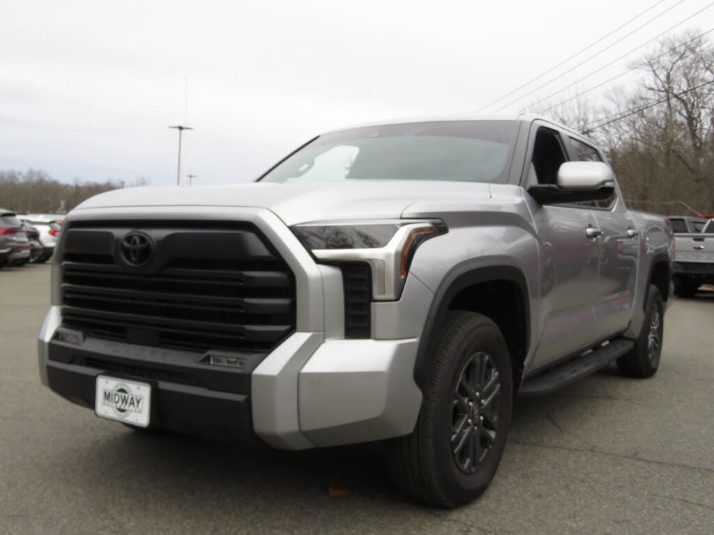 2025 Toyota Tundra SR5 CrewMax Cab 4WD