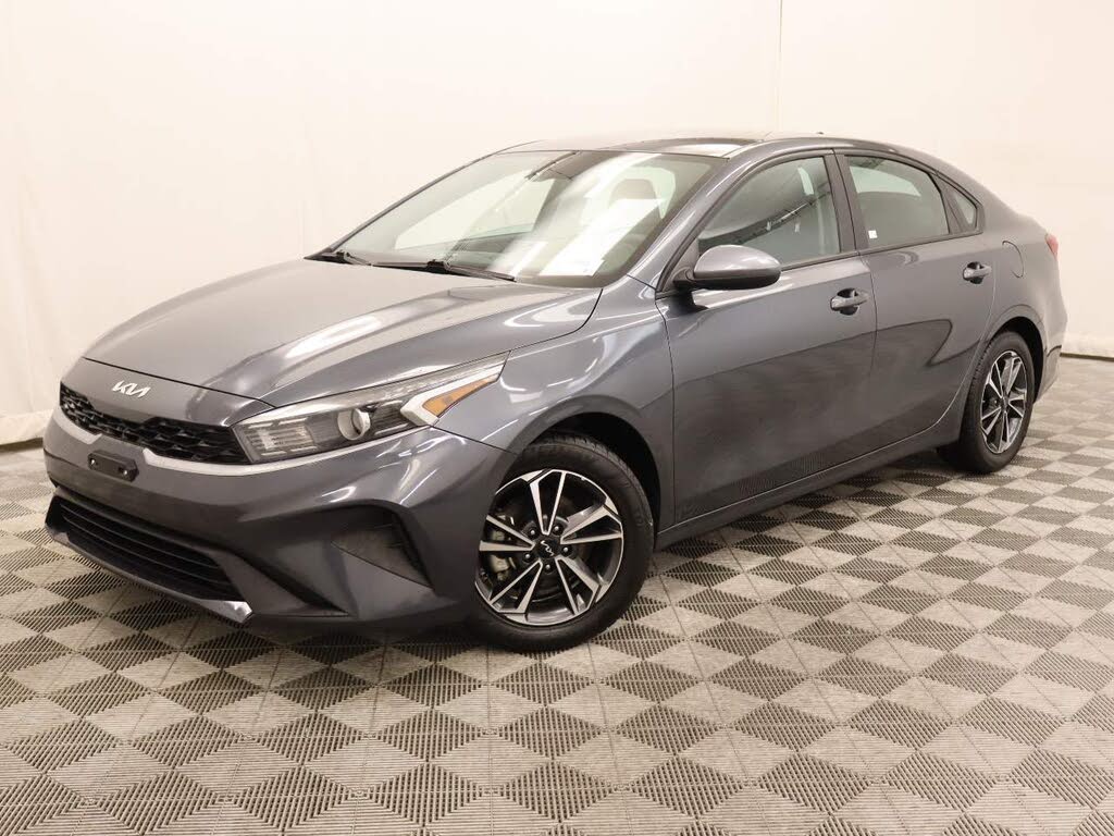 2023 Kia Forte LXS FWD