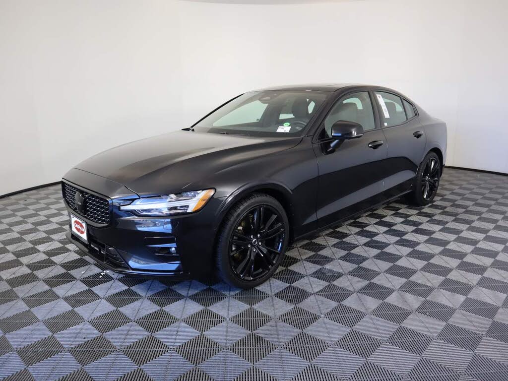2024 Volvo S60 B5 Plus Black Edition AWD