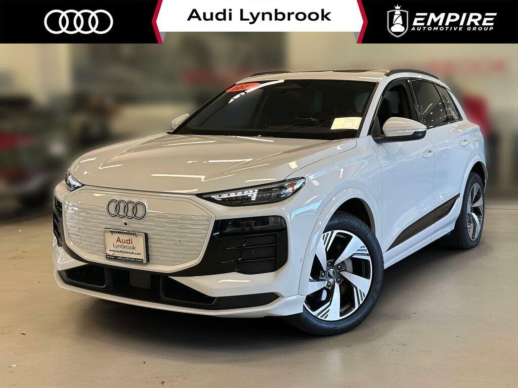 2025 Audi Q6 e-tron quattro Premium Plus