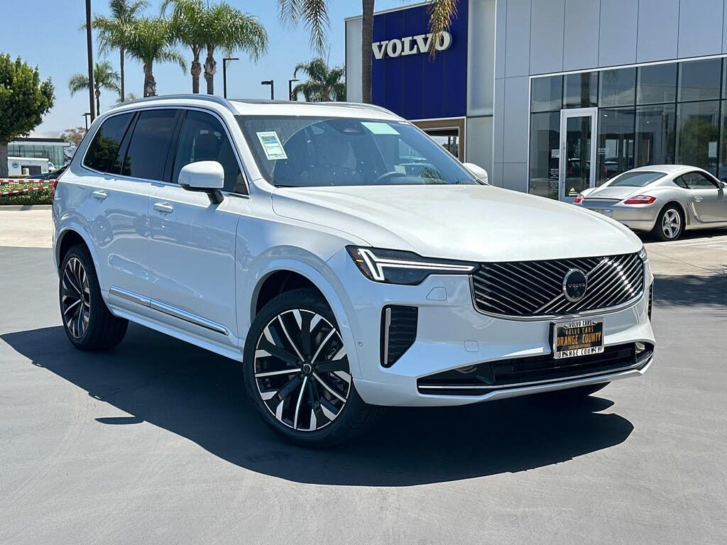 2026 Volvo XC90 B6 Plus 7-Passenger AWD