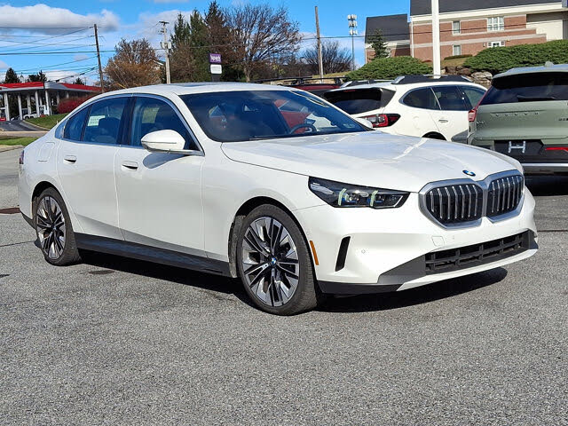 2025 BMW 5 Series 530i xDrive