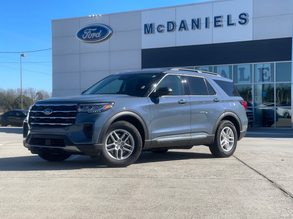 2025 Ford Explorer Active RWD