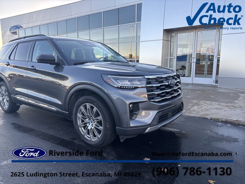 2025 Ford Explorer Active AWD