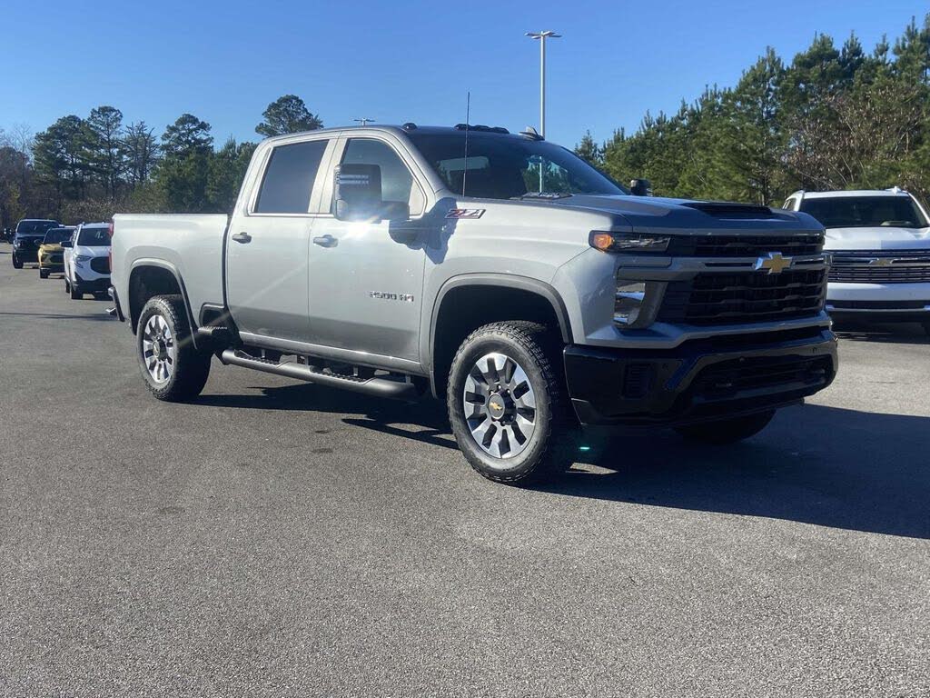 2026 Chevrolet Silverado 2500HD Custom Crew Cab 4WD