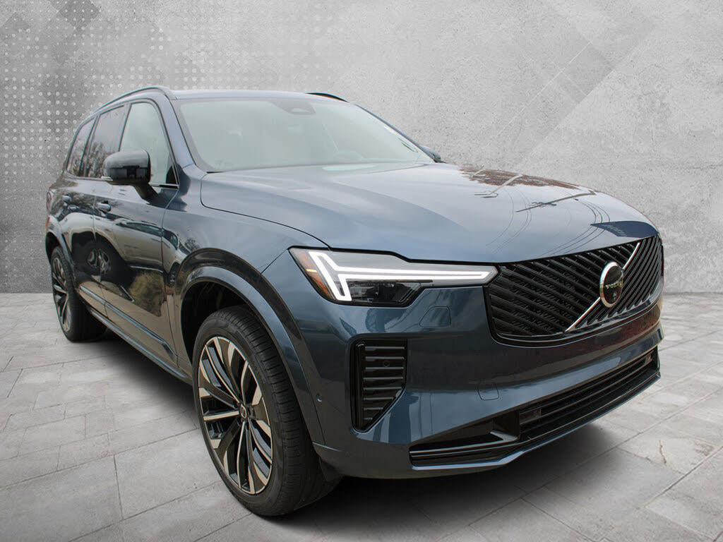 2026 Volvo XC90 B6 Ultra Dark 7-Passenger AWD