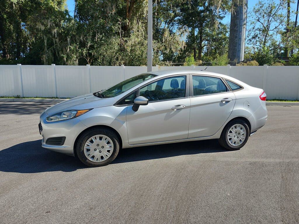 2019 Ford Fiesta S FWD