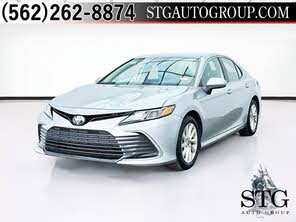 Toyota Camry LE FWD