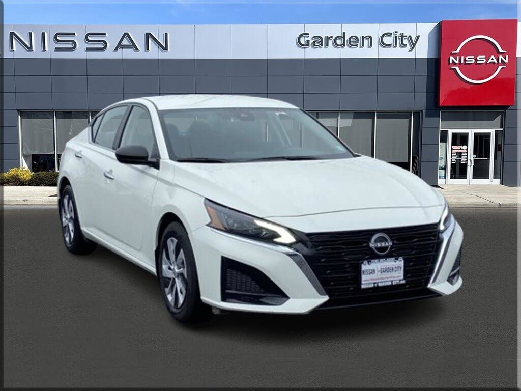 2025 Nissan Altima 2.5 S FWD