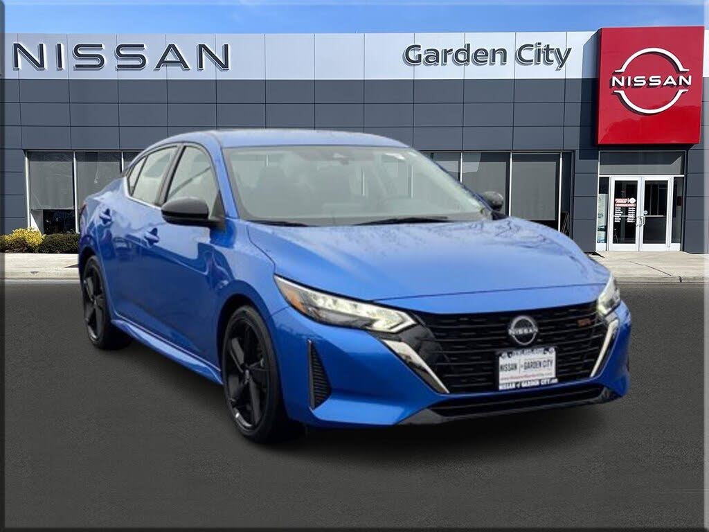 2025 Nissan Sentra SR FWD