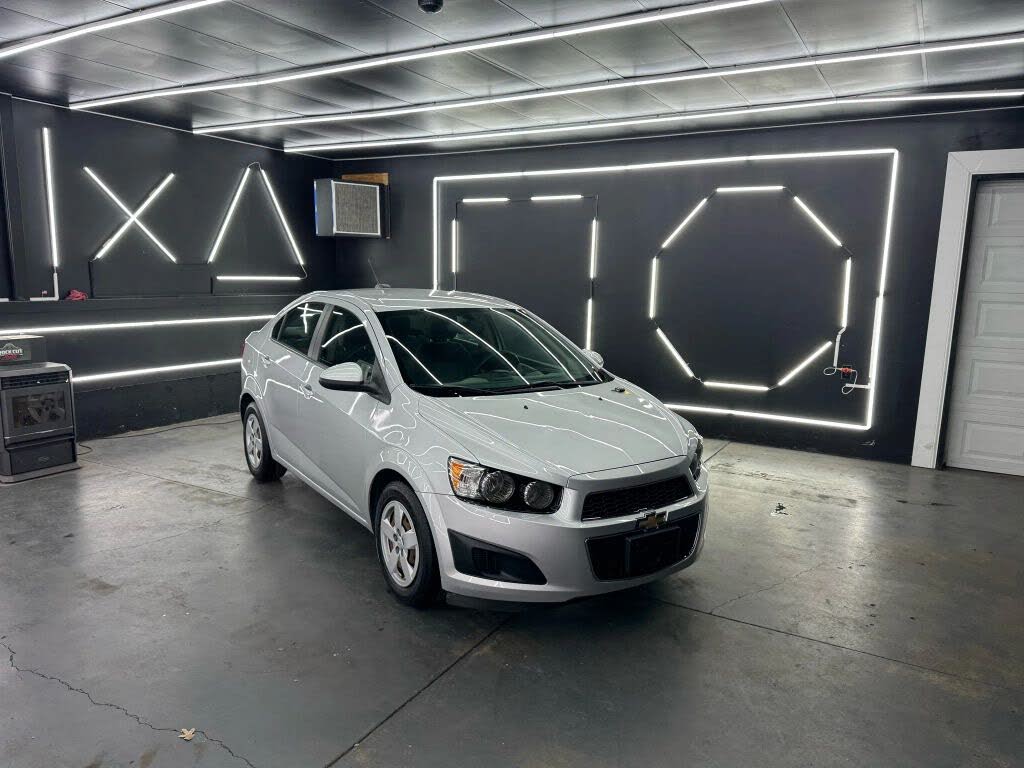 2015 Chevrolet Sonic LS Sedan FWD