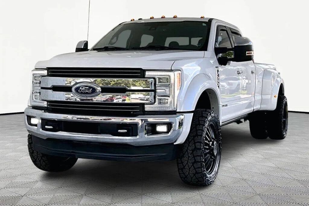 2018 Ford F-450 Super Duty King Ranch Crew Cab LB DRW 4WD