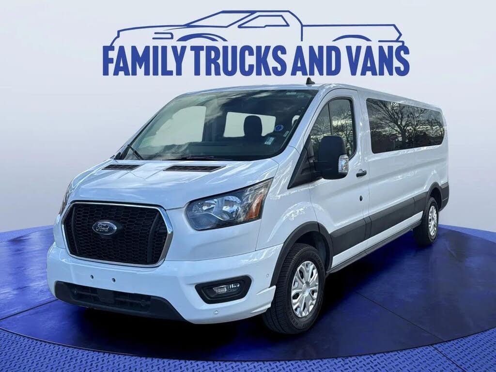 2023 Ford Transit Passenger 350 XLT Low Roof LB RWD