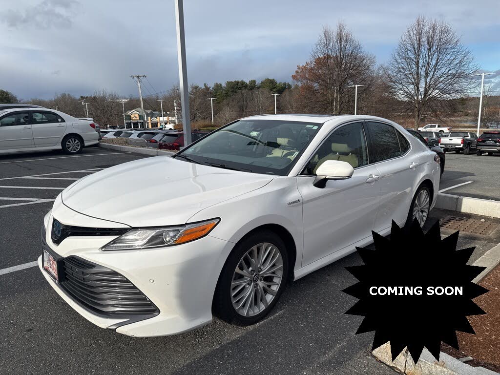 2019 Toyota Camry Hybrid XLE FWD