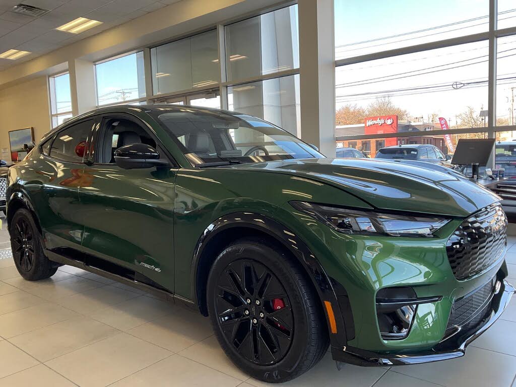 2025 Ford Mustang Mach-E Premium AWD